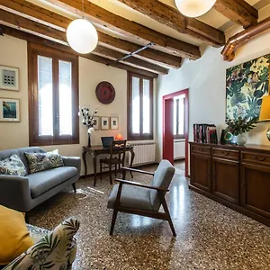 Riva De Biasio Charming Appartement